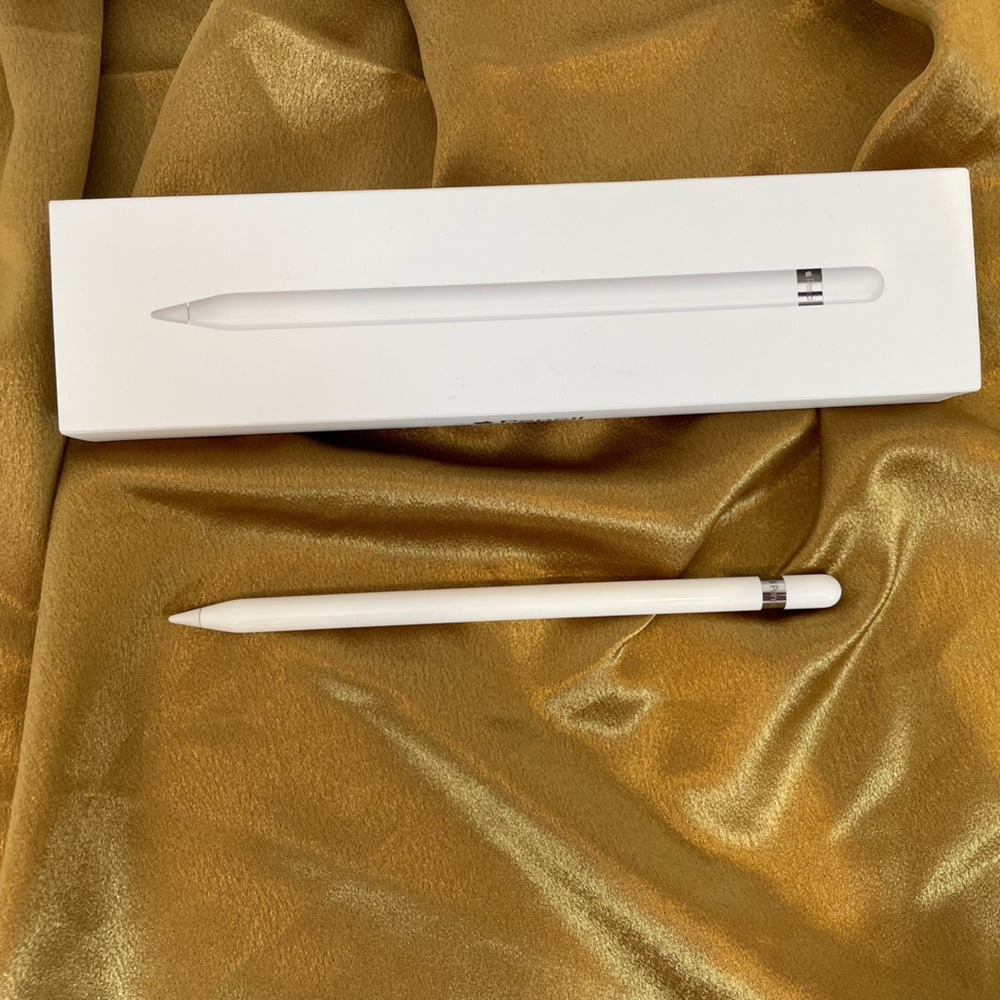 Never been used First generation Apple Pencil in brand new condition.